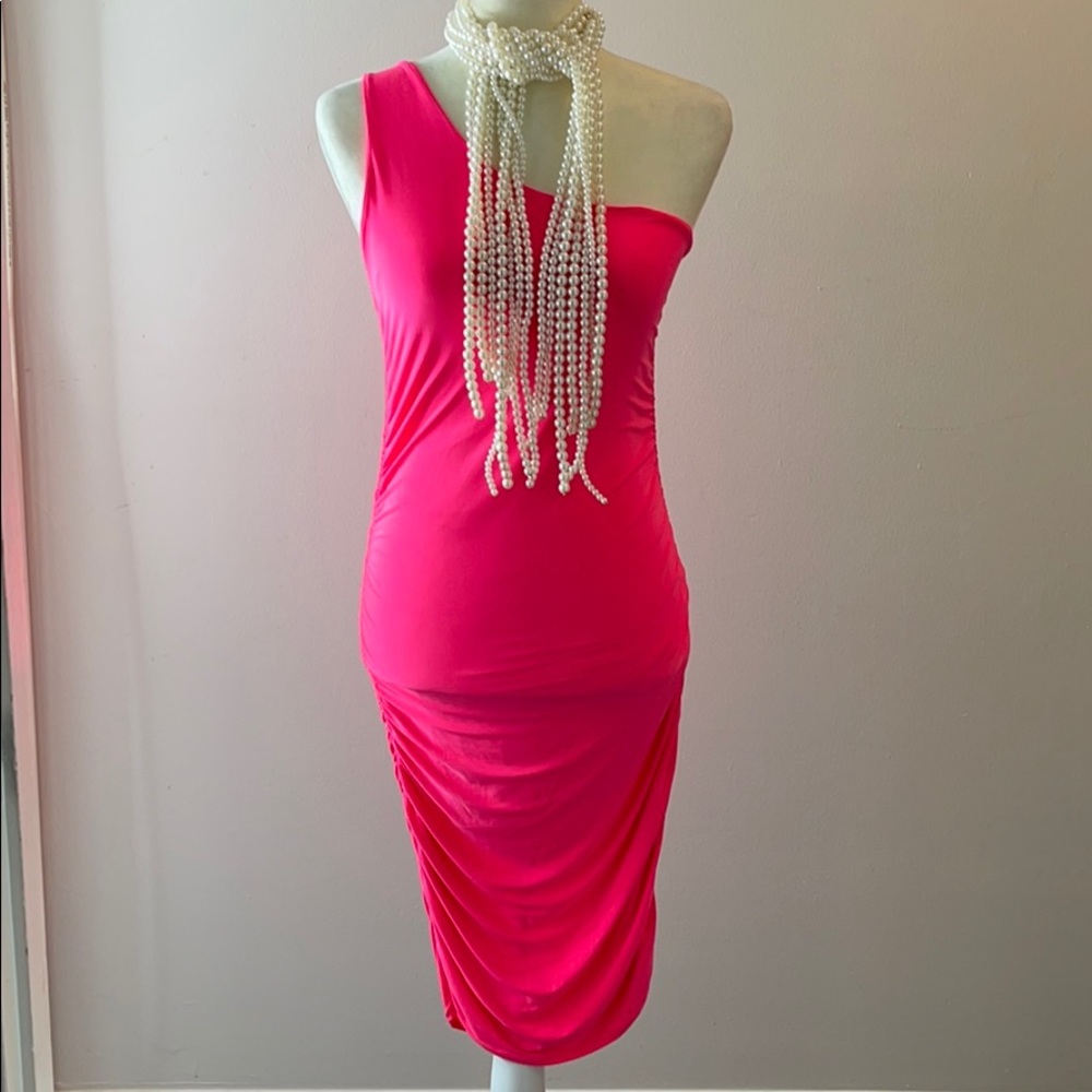 NWOT Pretty Little Thing Neon Pink Dress
